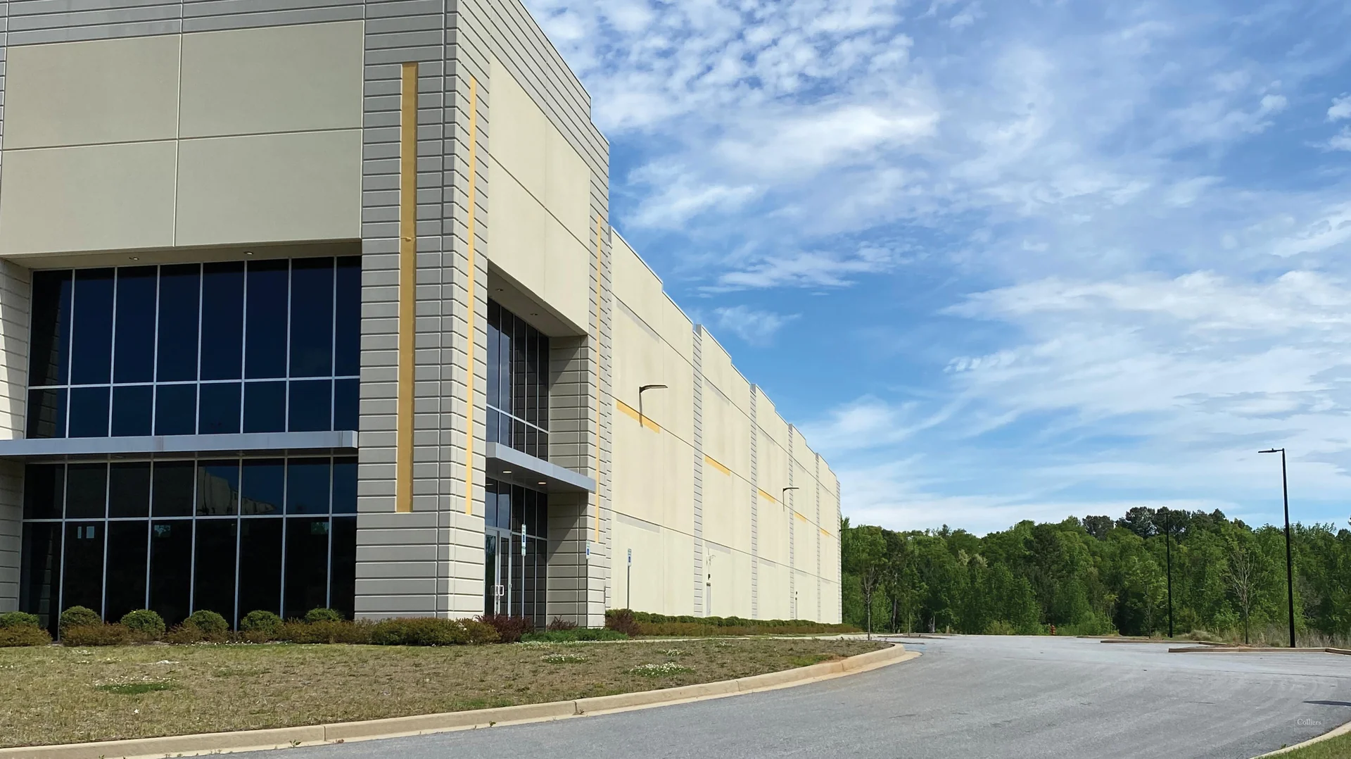 ±50,000 - ±285,000-SF Sublease Available at 497 Robin… — Lease in Duncan, SC, photo 4 of 4