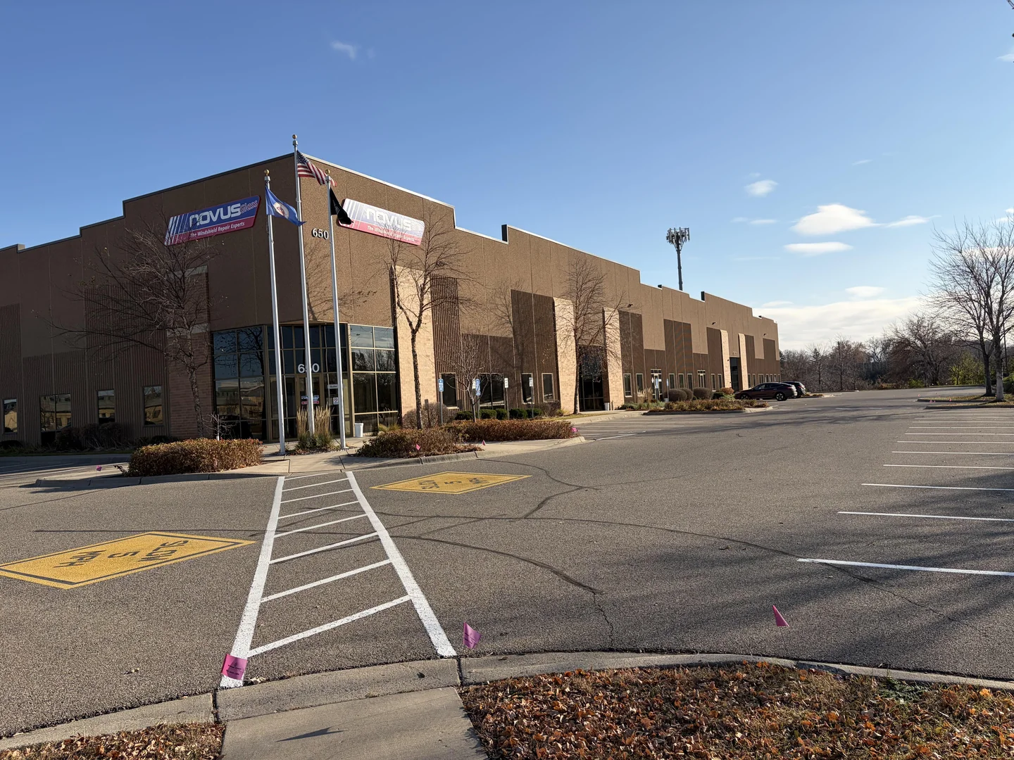 Premium Office/Warehouse Space for Sublease — Lease in St Paul, MN, photo 2 of 7