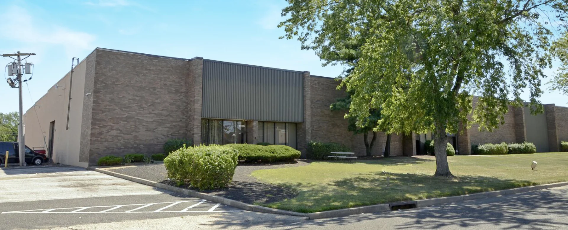 Sublease 24,000 SF Availability at Pennsauken… — Lease in Pennsauken, NJ, photo 1 of 2