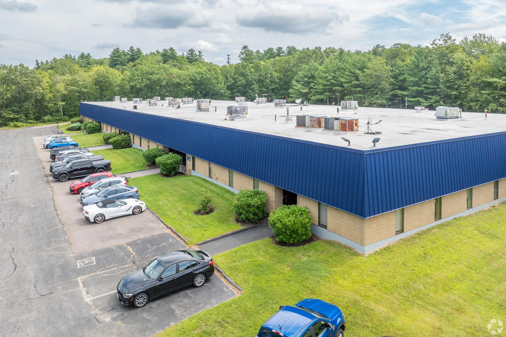 2,600 - 15,520 SF Fully Air Conditioned Flex Space in Hopkinton - photo 1 - Hopkinton, MA