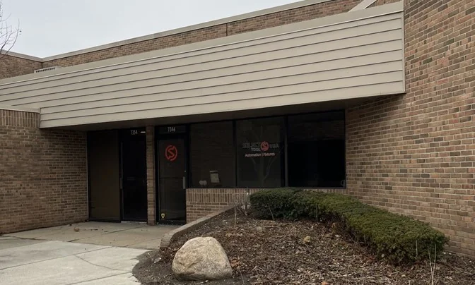 For Sublease - 12,480 SF - Troy, MI — Lease in Troy, MI, photo 3 of 8