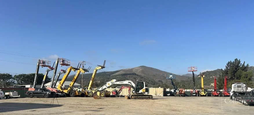 For Sublease | Two Freestanding industrial buildings… — Lease in Ventura, CA, photo 2 of 3