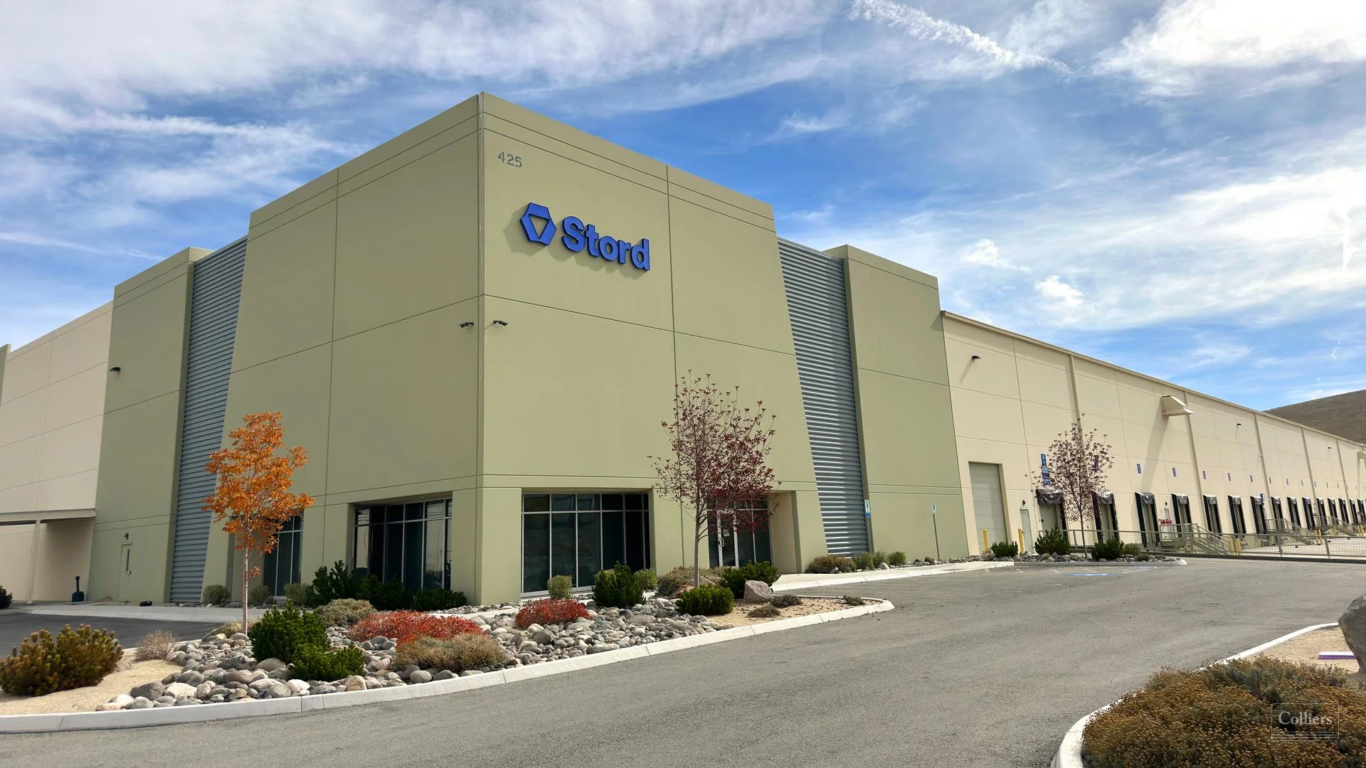 425 E Sydney Dr — Lease in Mccarran, NV, photo 1 of 2