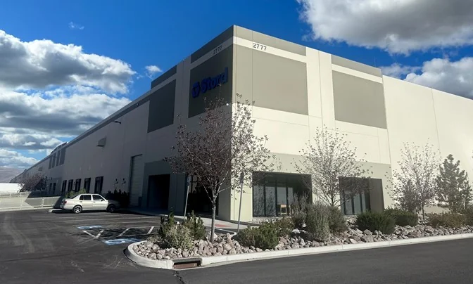 425 E Sydney Dr — Lease in Mccarran, NV, photo 2 of 2