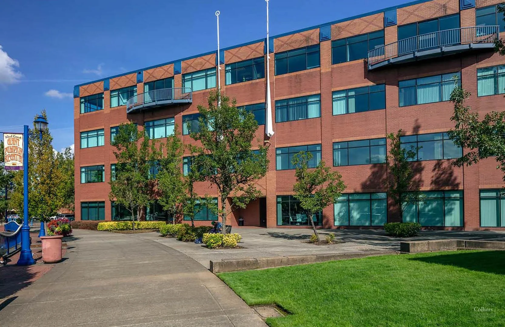 For Sublease | 7,422 RSF Plug & Play Office Space in… — Lease in Tualatin, OR, photo 1 of 8
