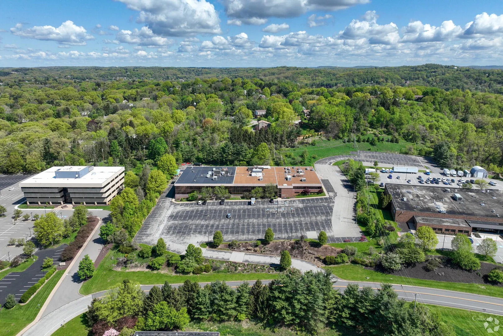 ±90,000 RSF available for sublease in RIDC O'Hara Industrial Park with data center and loading dock!