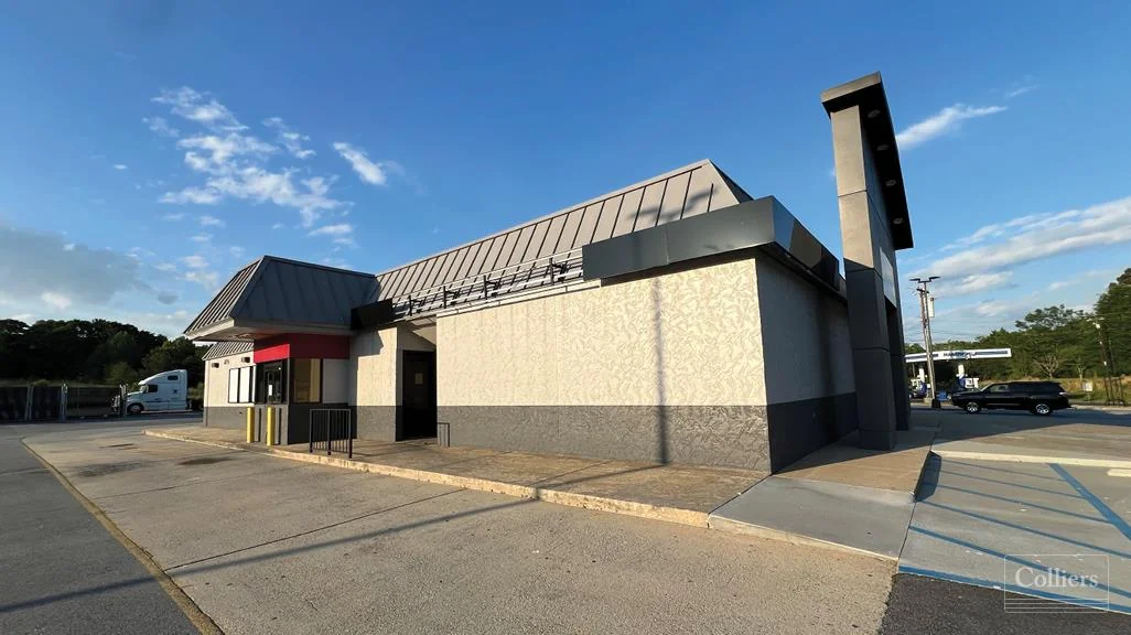 ±2,640 SF | Sublease | Quick Service Restaurant with… — Lease in Fountain Inn, SC, photo 7 of 8