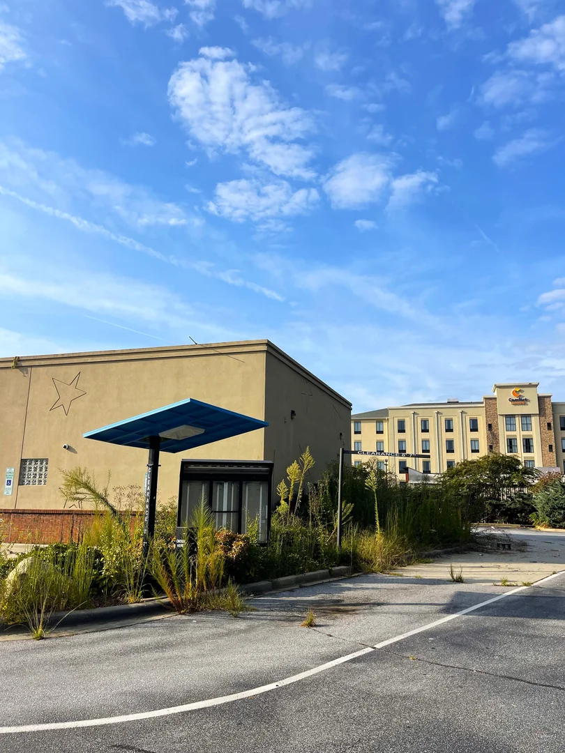 ±3,540 SF restaurant ready building for sublease with… — Lease in Piedmont, SC, photo 2 of 3
