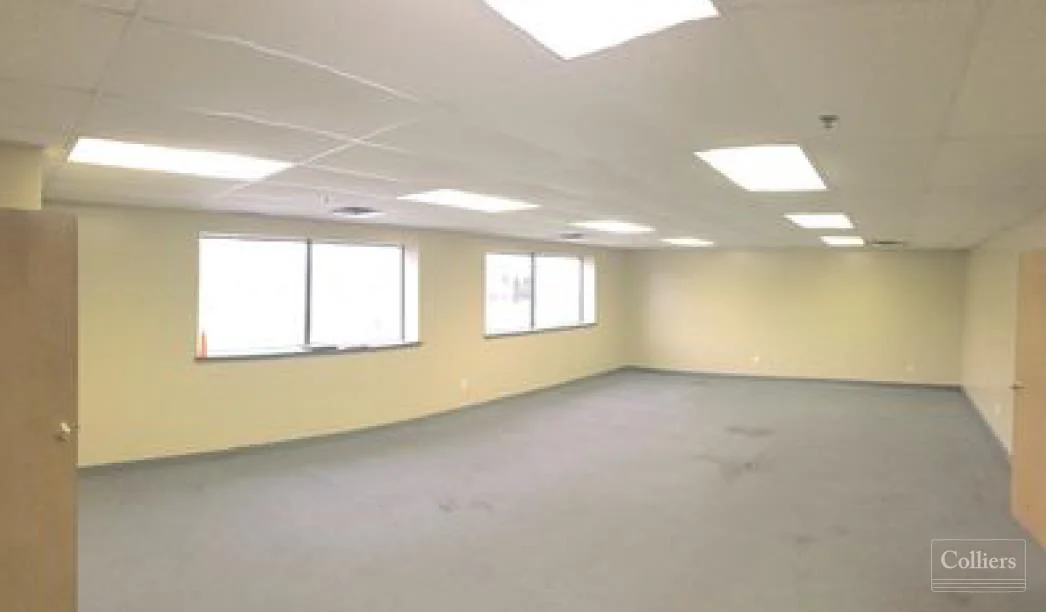 FOR SUBLEASE | 16,800 SF Industrial Space - photo 2 - Romulus, MI