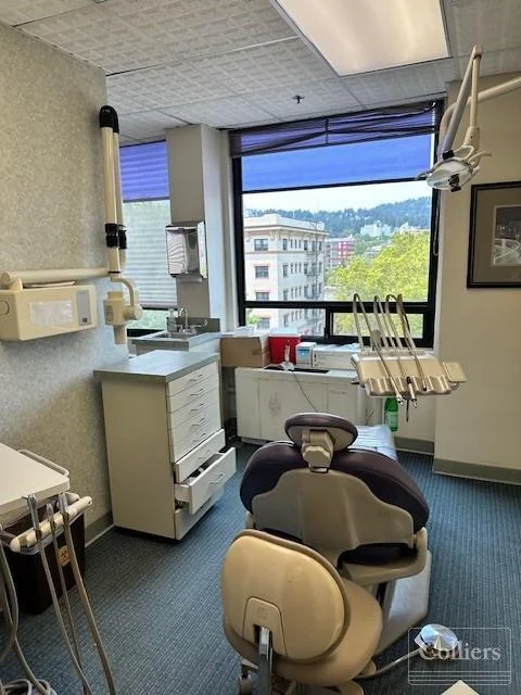Plug N Play Dental Sublease — Lease in Portland, OR, photo 3 of 8