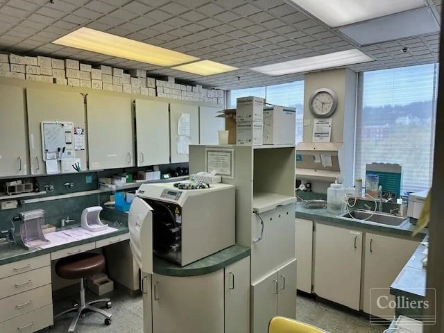 Plug N Play Dental Sublease — Lease in Portland, OR, photo 7 of 8