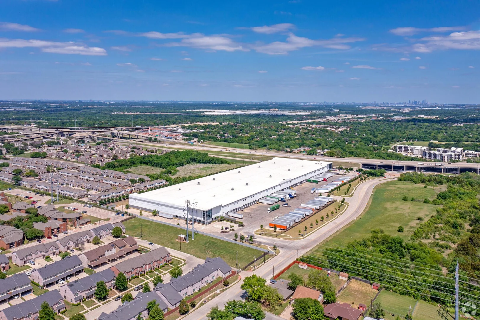 GSW Distribution Center | Class A Industrial Sublease — Lease in Grand Prairie, TX, photo 2 of 7