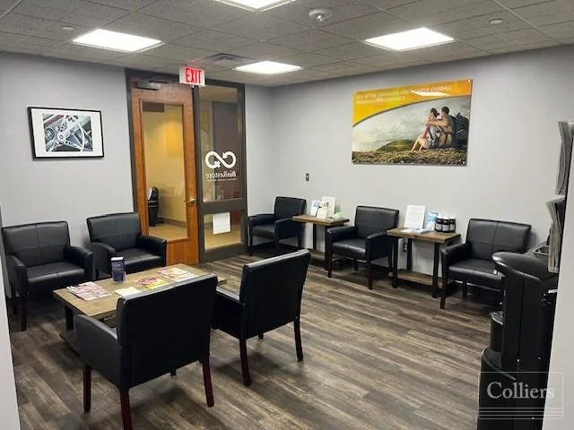 2,053 RSF Class A office space on the first floor — Lease in Farmington, CT, photo 2 of 8