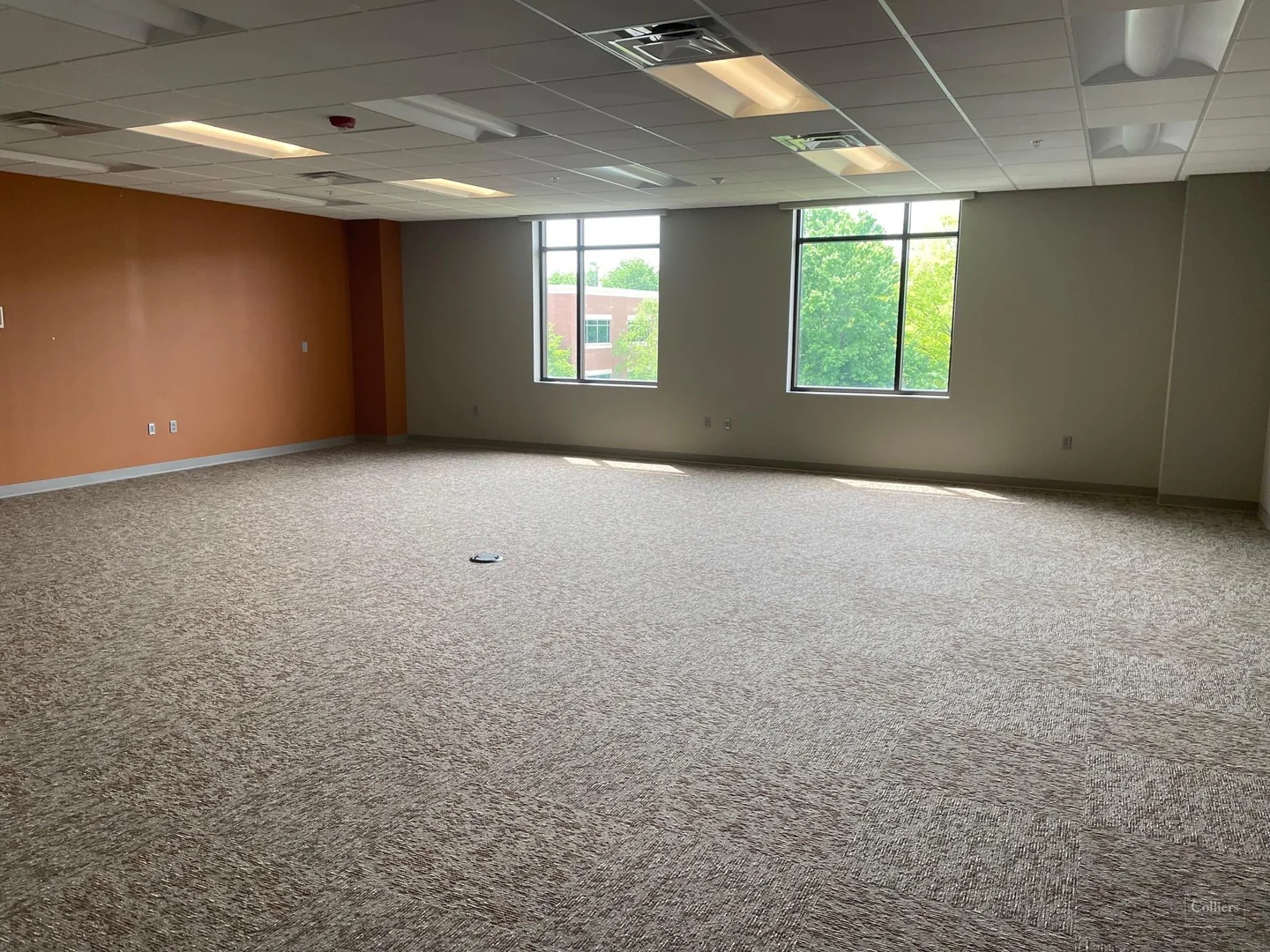 Medical Office Space Available for Sublease in… — Lease in Knoxville, TN, photo 2 of 4