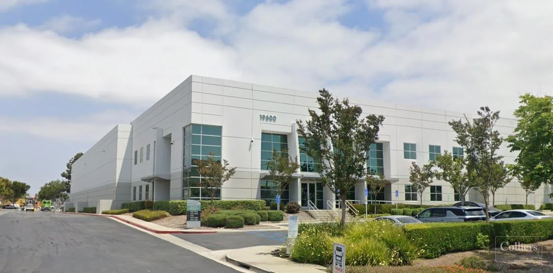 177,372 SF Industrial for Sublease — Lease in Torrance, CA, photo 1 of 6