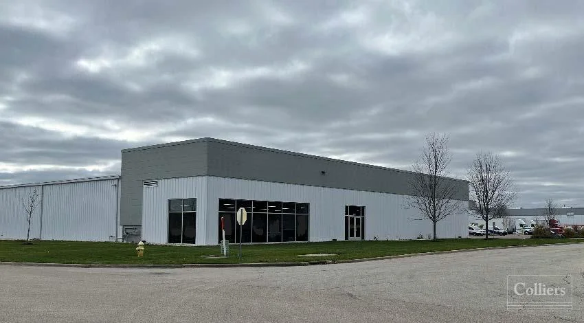 126,475 SF (Divisible) Available for Sublease in… — Lease in Rockford, IL, photo 1 of 4