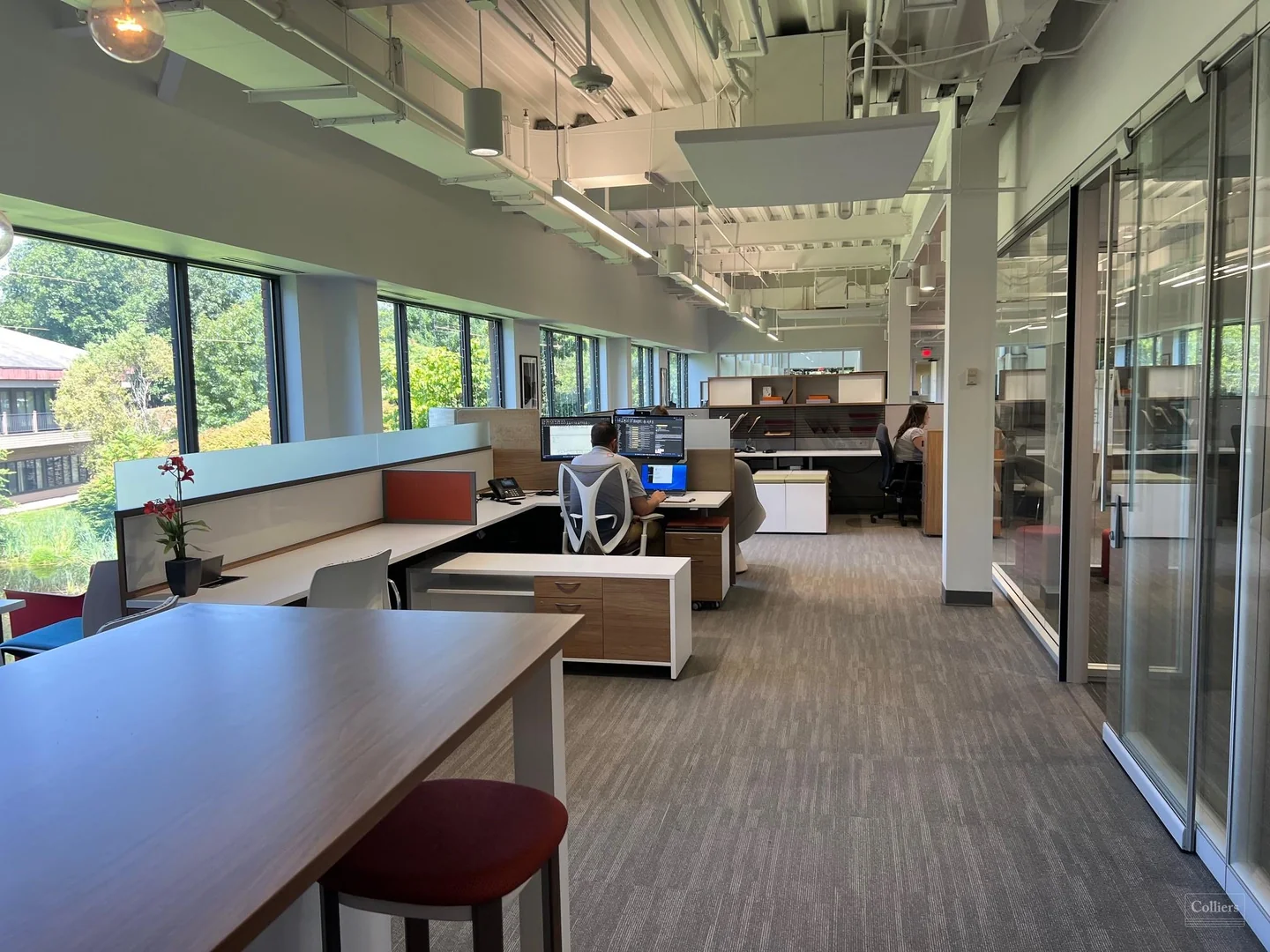 6,089 RSF suite on the 1st floor with excellent lobby… — Lease in Farmington, CT, photo 5 of 8