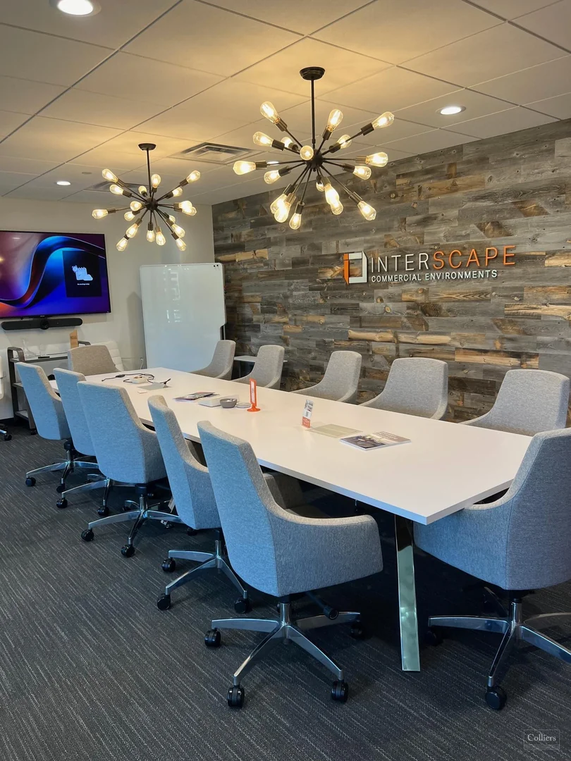 6,089 RSF suite on the 1st floor with excellent lobby… — Lease in Farmington, CT, photo 7 of 8