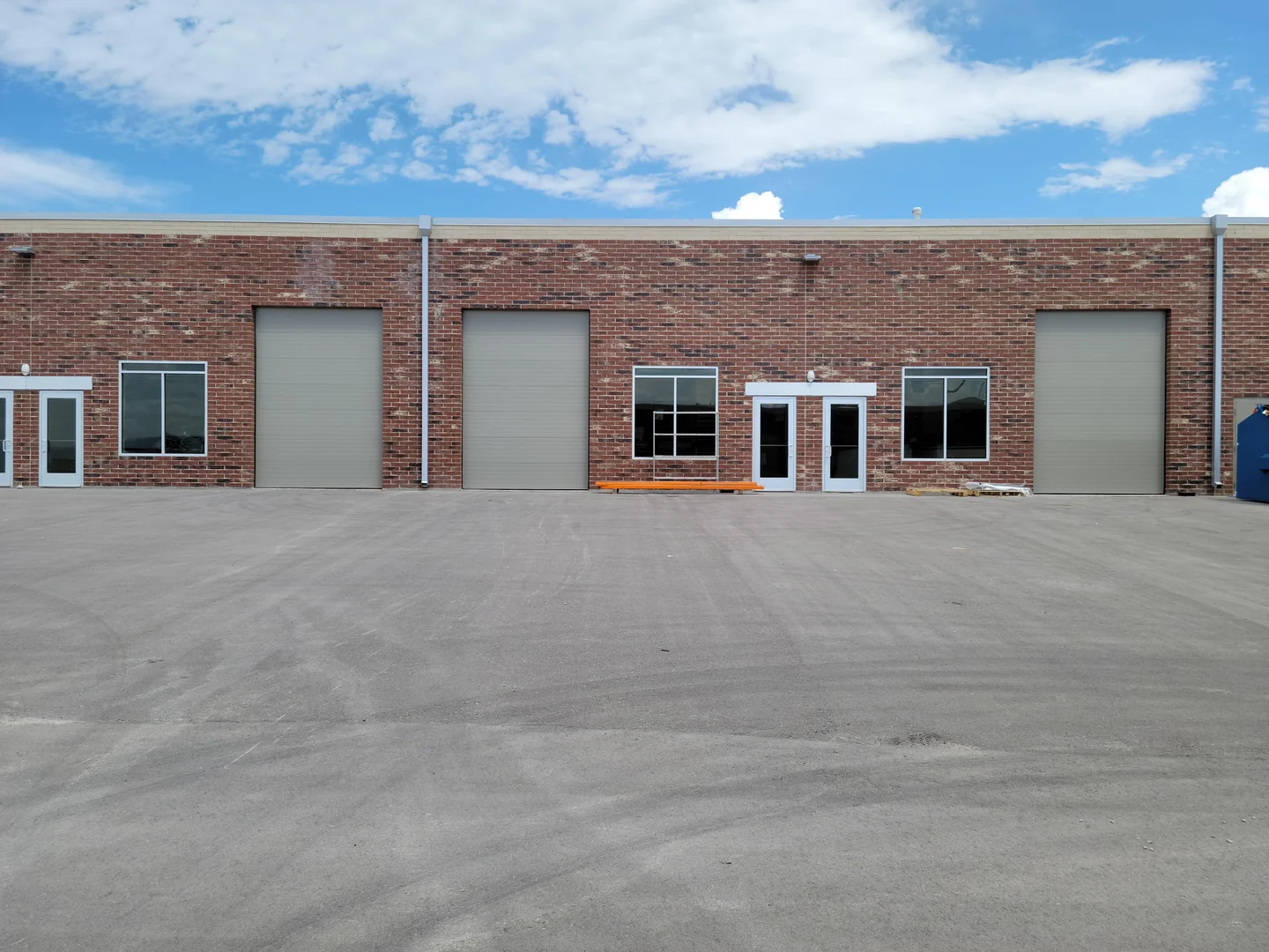 Spring Pointe Exchange Building A - SUBLEASE — Lease in Springville, UT, photo 3 of 4