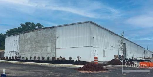 ±30,000 SF Sublease Available — Lease in Woodbridge, NJ, photo 1 of 5