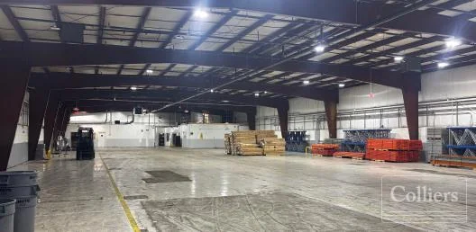 ±30,000 SF Sublease Available — Lease in Woodbridge, NJ, photo 4 of 5