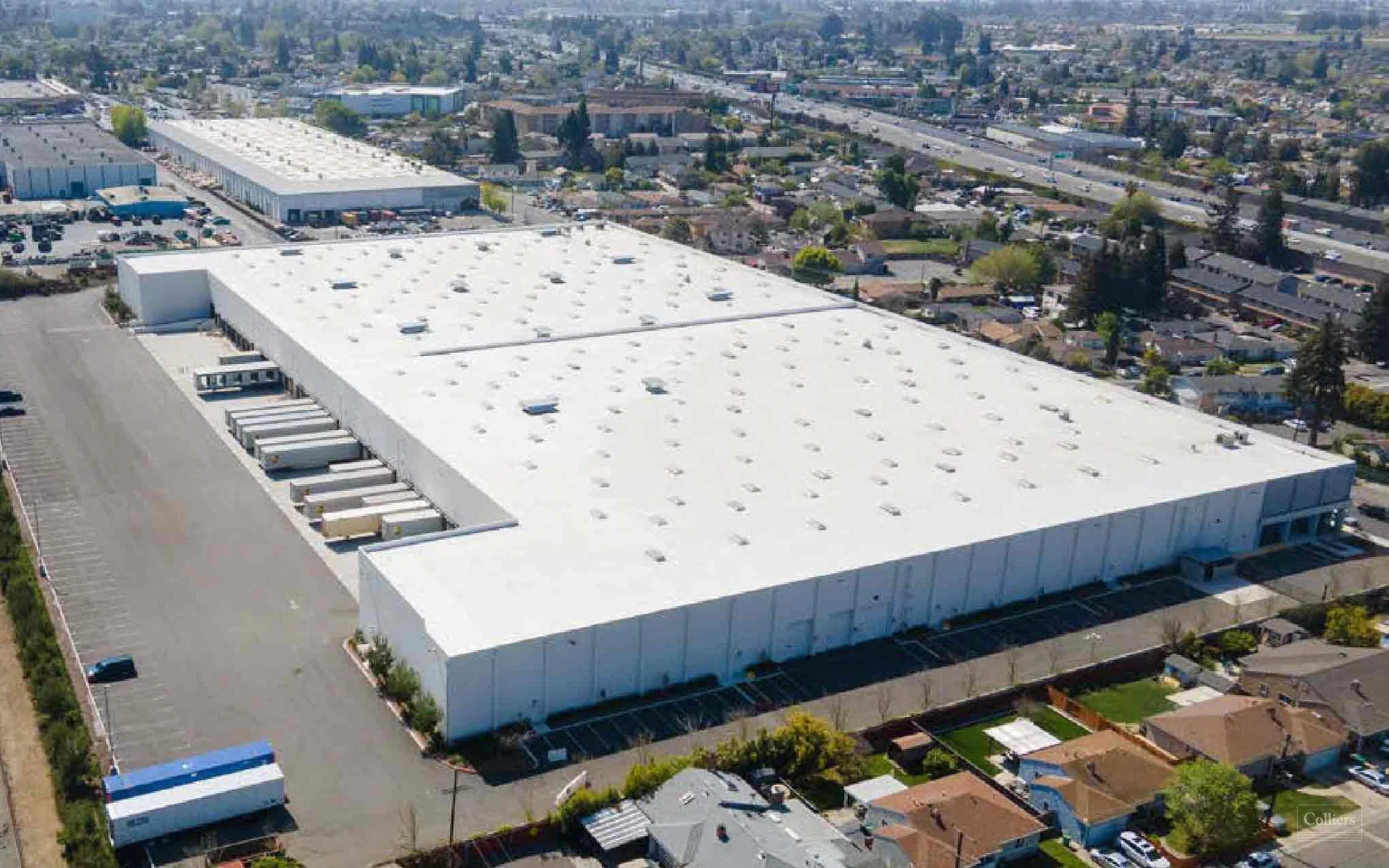 WAREHOUSE/DISTRIBUTION SPACE FOR SUBLEASE — Lease in Fairfield, CA, photo 1 of 2