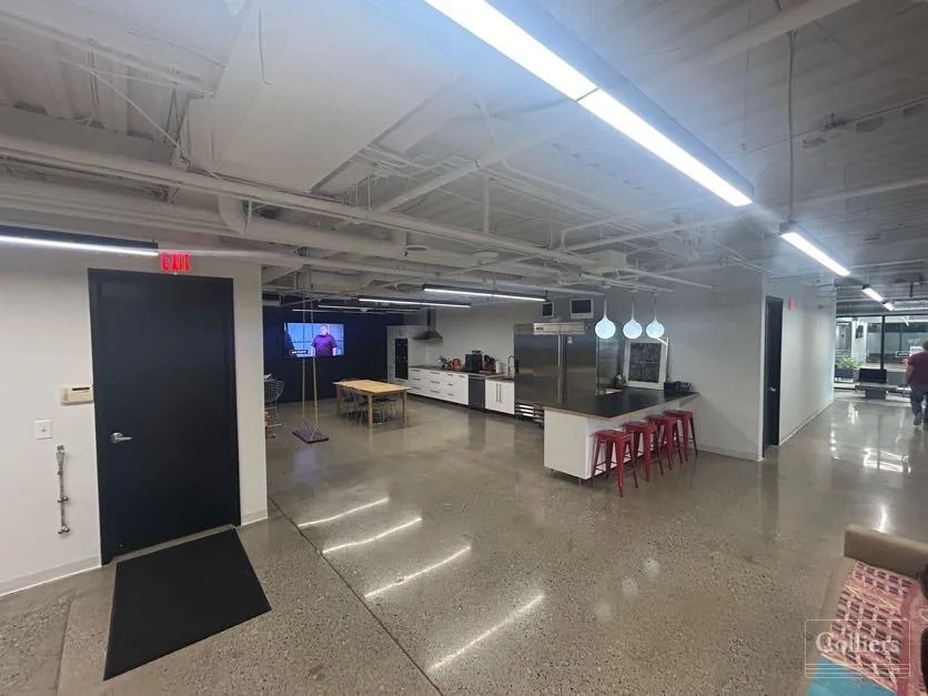 FOR SUBLEASE | 10,320 SF Office Space - photo 8 - Troy, MI