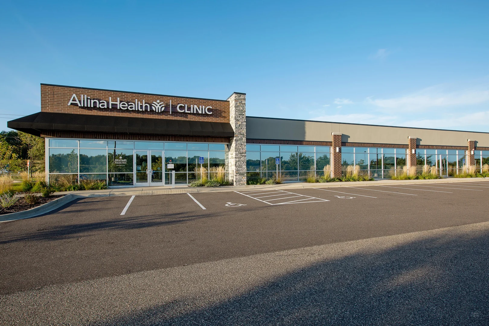 Oakdale Station Sublease - 7,469 SF Available — Lease in Oakdale, MN, photo 2 of 3