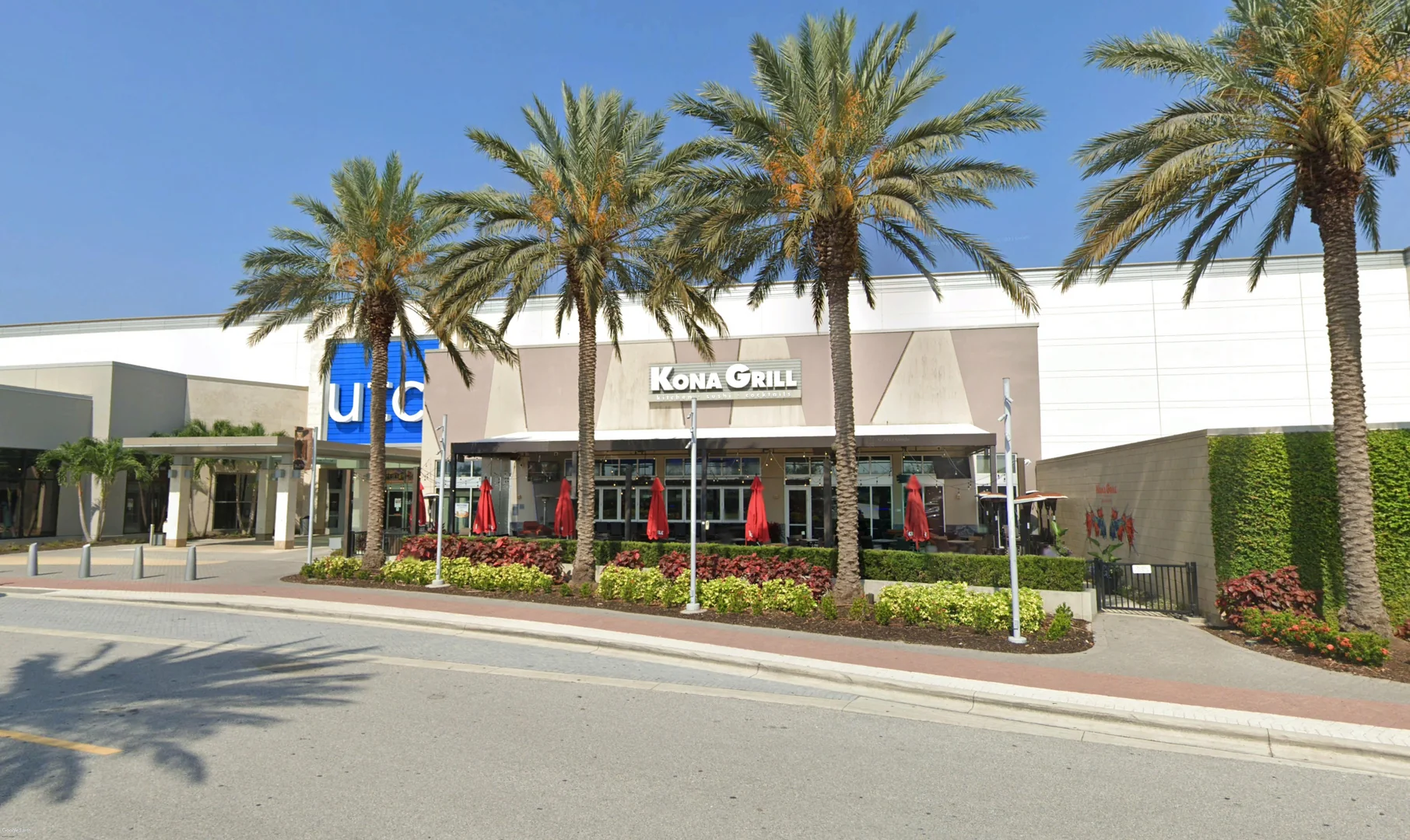 Sublease Opportunity: 7,000 SF Restaurant + Patio at… — Lease in Sarasota, FL, photo 2 of 3
