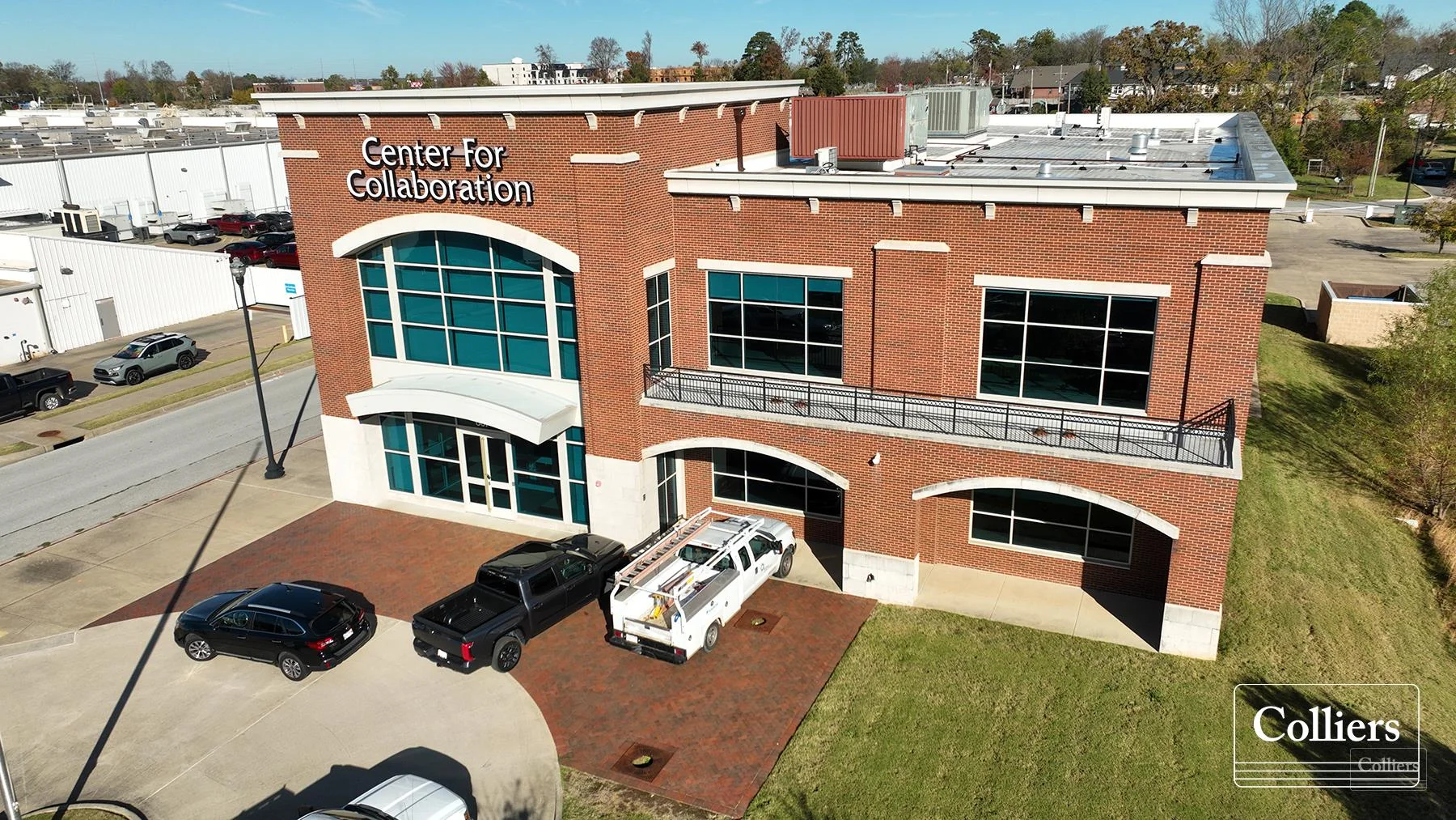 607 SW F Street, Bentonville, AR — Lease in Bentonville, AR, photo 2 of 8