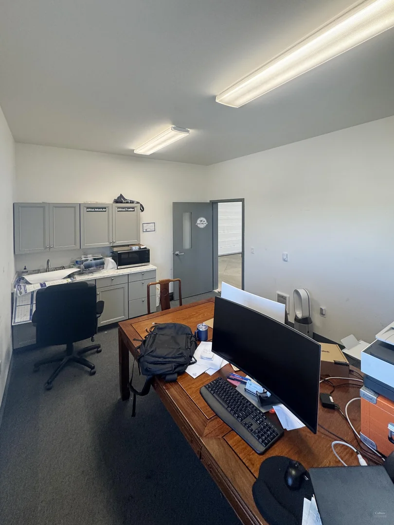 Fully Secured Stand-Alone Warehouse & Yard Available… — Lease in Marysville, WA, photo 3 of 3