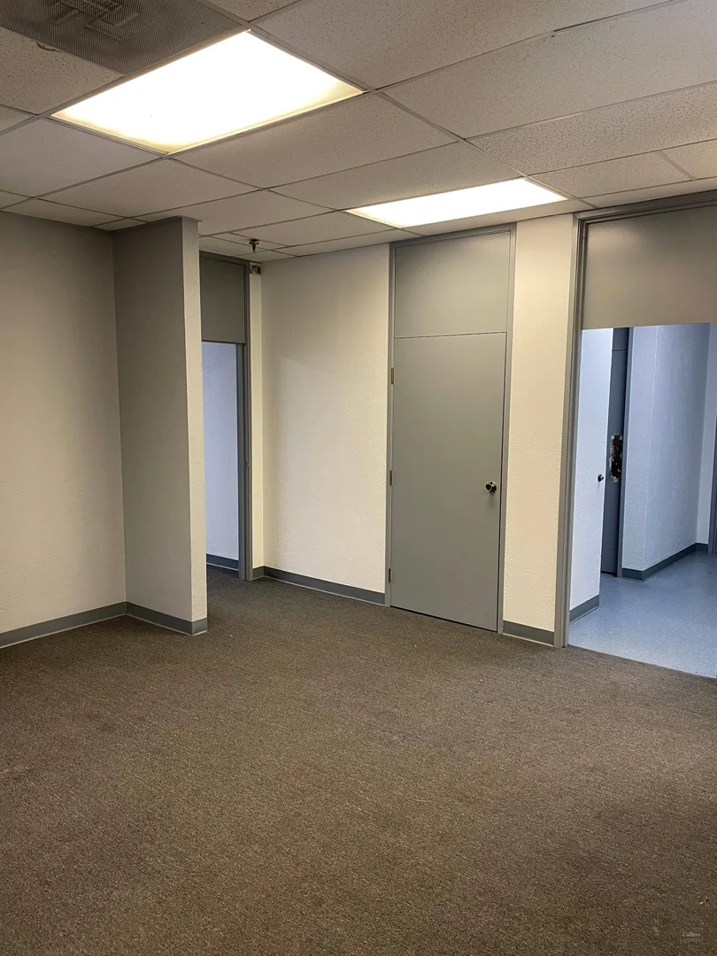 4647 Leston Street — Lease in Dallas, TX, photo 5 of 8