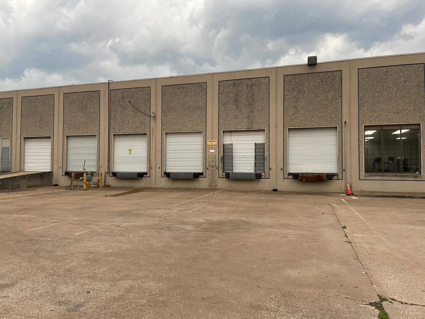 4647 Leston Street — Lease in Dallas, TX, photo 6 of 8