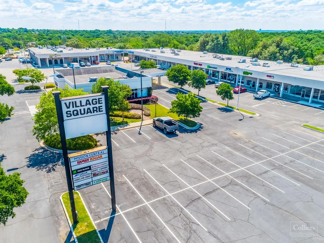 734 E Pipeline Rd. - photo 1 - Hurst, TX
