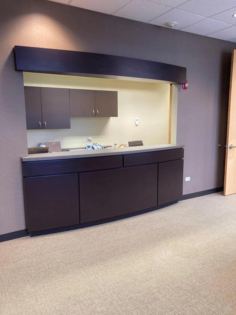 1410 N Arlington Heights Road — Lease in Arlington Heights, IL, photo 2 of 5