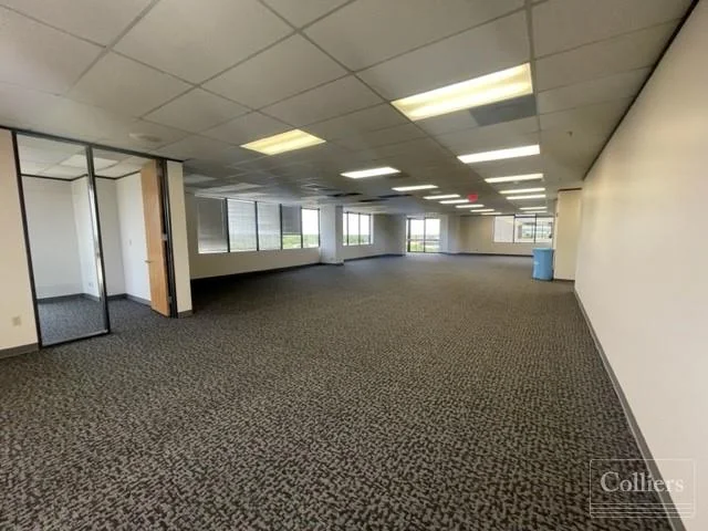 Atrium Office Centre - office in Austin, TX