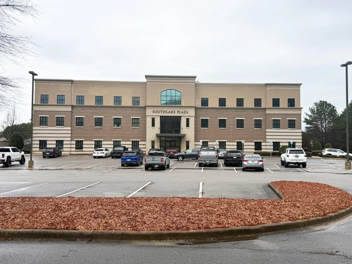 SouthLake Plaza| 2,998 SF Premier Office Space in the Hoover Submarket