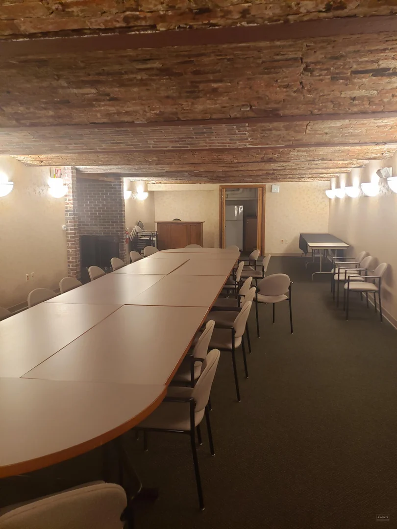 2200 Riverside Drive — Lease in Green Bay, WI, photo 3 of 8