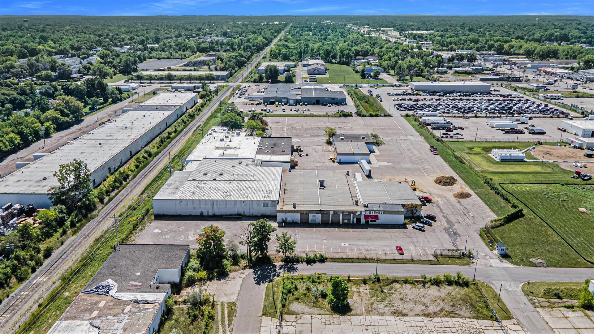 For Sublease - Sale Possible - 103,894 SF - Industrial — Lease in Flint, MI, photo 2 of 8