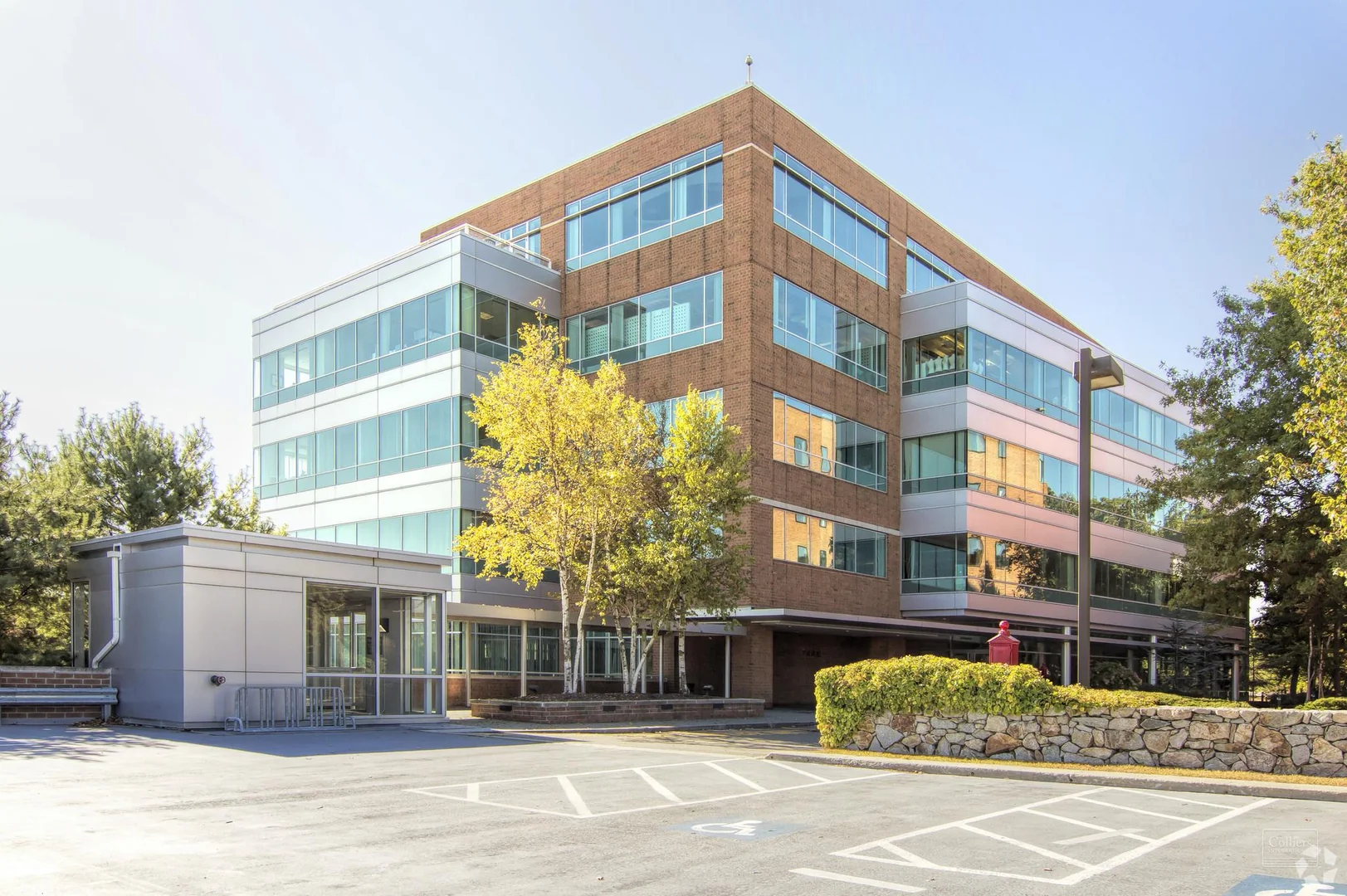 Class A Office Sublease in Quincy — Lease in Quincy, MA, photo 1 of 8