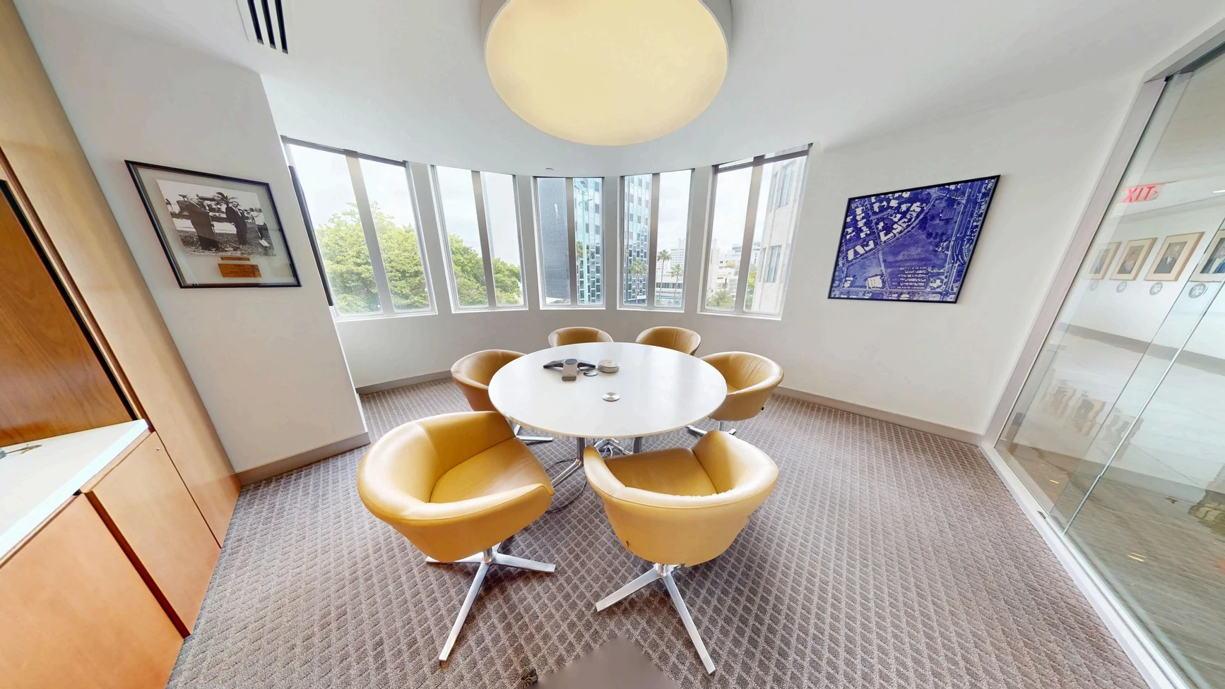 420 Lincoln Road — Lease in Miami Beach, FL, photo 3 of 6