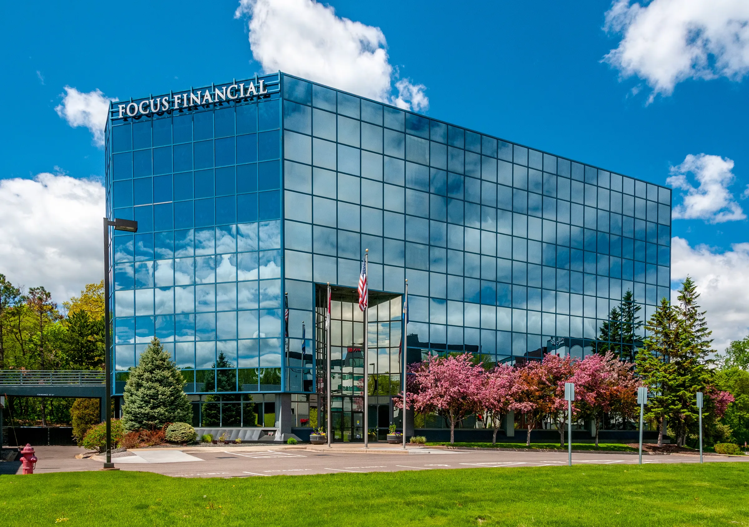 West Ridge — Lease in Saint Louis Park, MN, photo 1 of 1