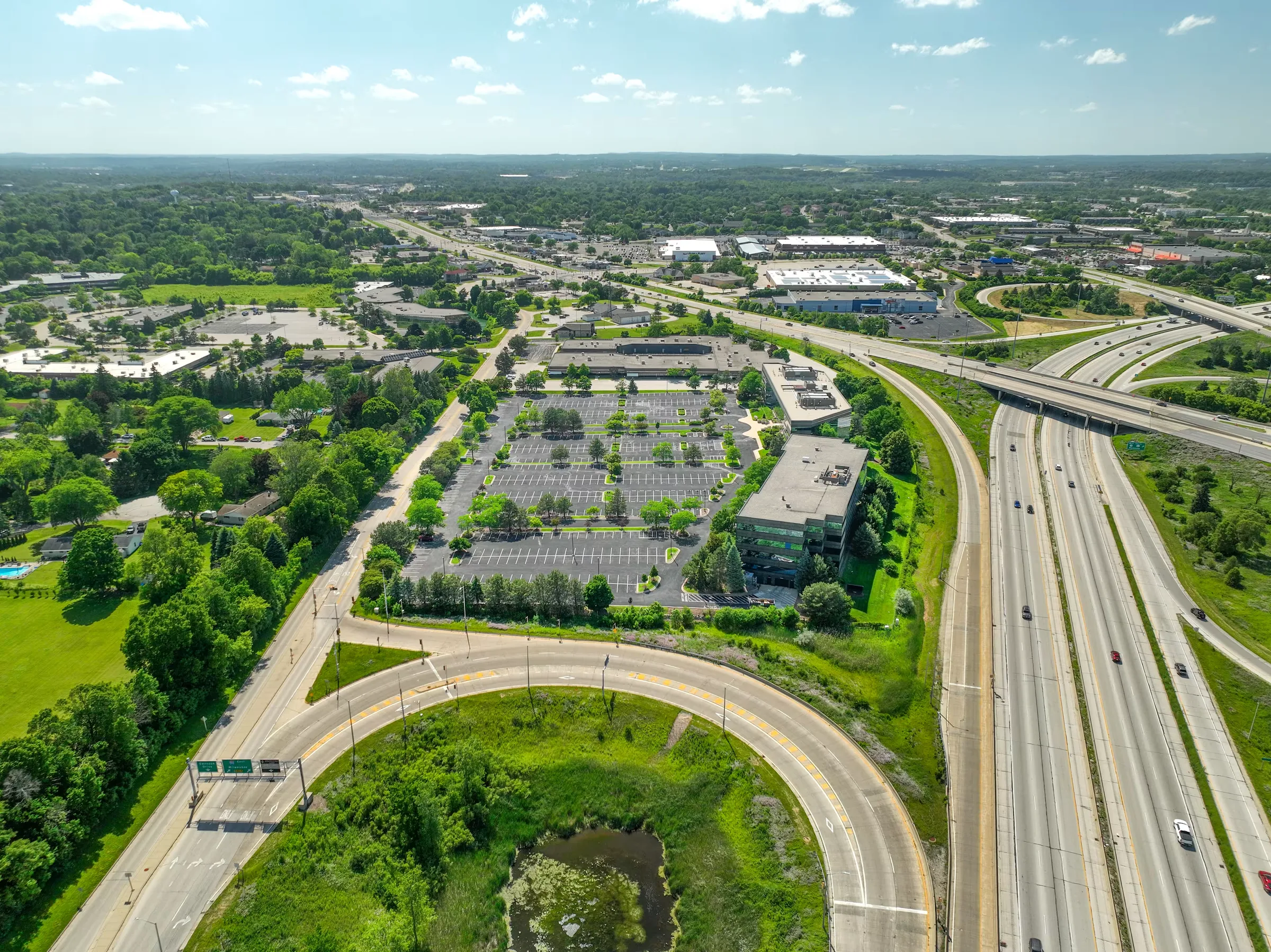 Crossroads Corporate Center VIII — Lease in Waukesha, WI, photo 3 of 7
