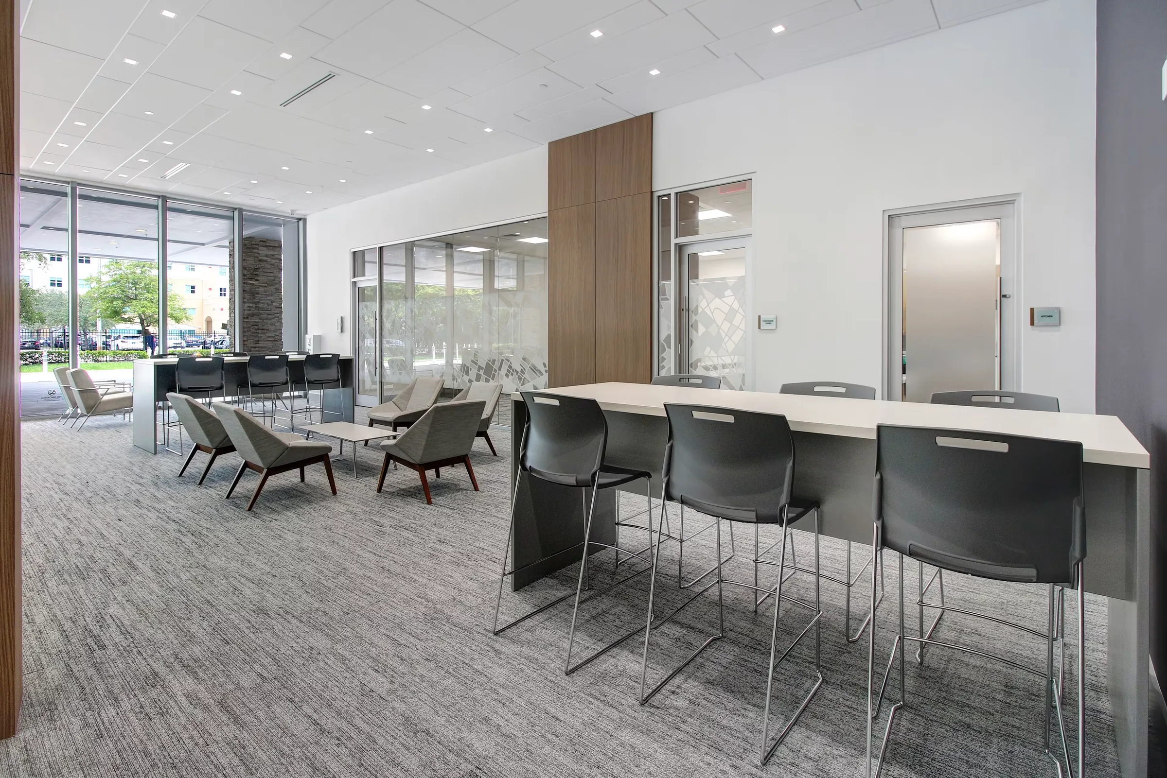 One Park Square — Lease in Doral, FL, photo 5 of 8
