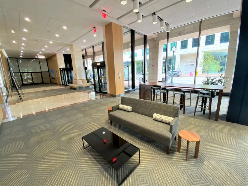 500 E Main St — Lease in Norfolk, VA, photo 3 of 6