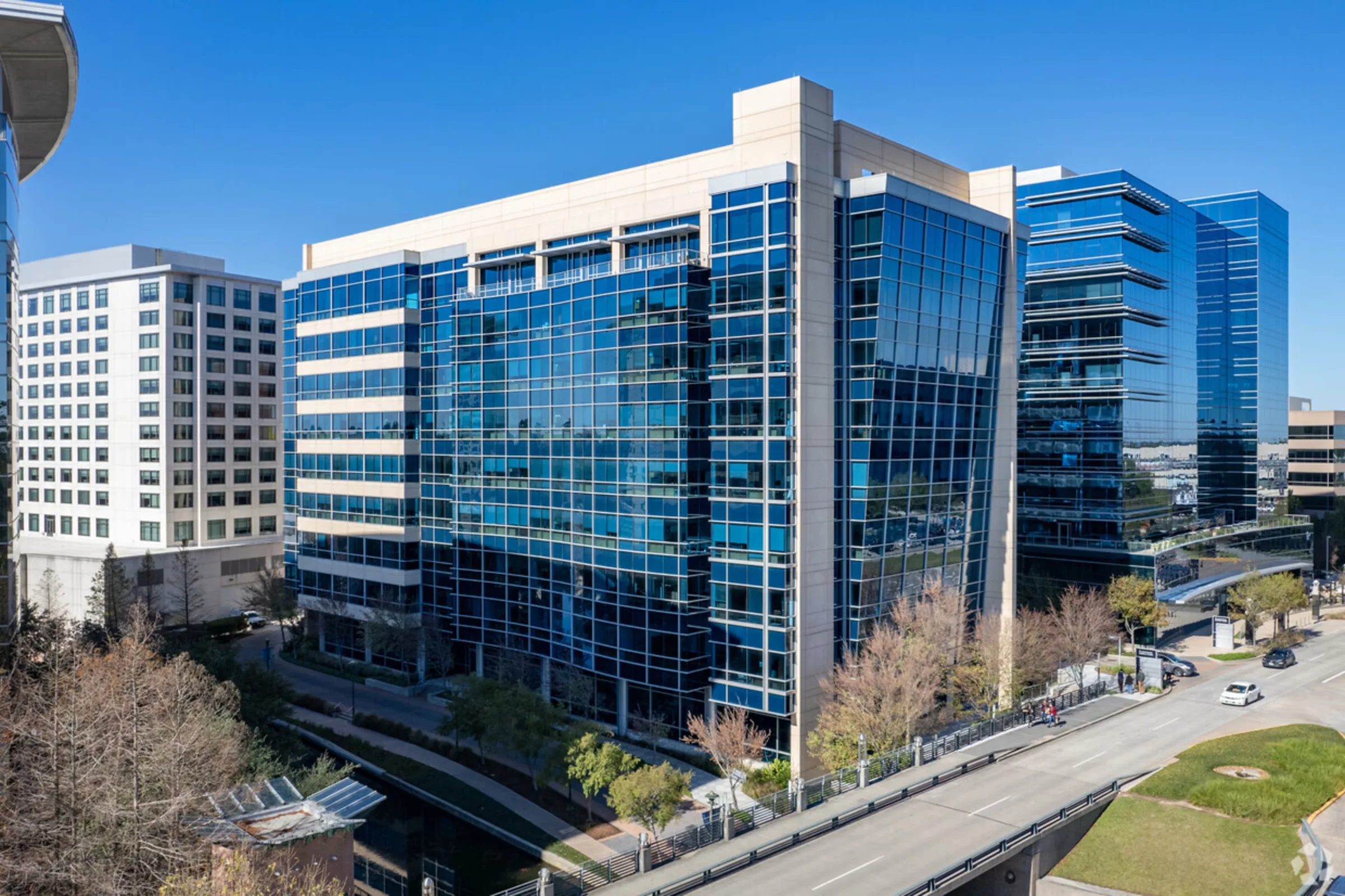 4 Waterway Square Place