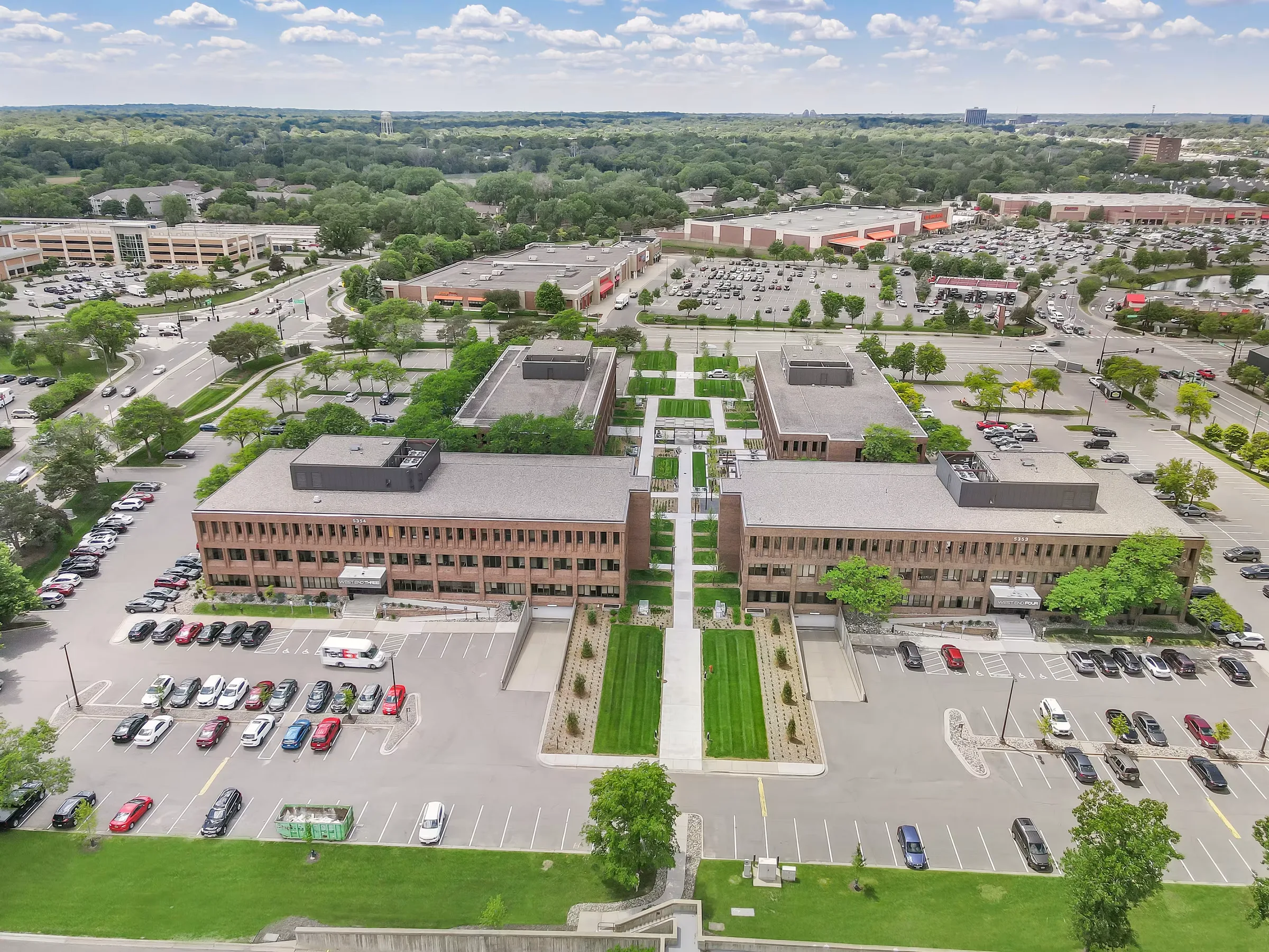 West End IV — Lease in Saint Louis Park, MN, photo 1 of 2