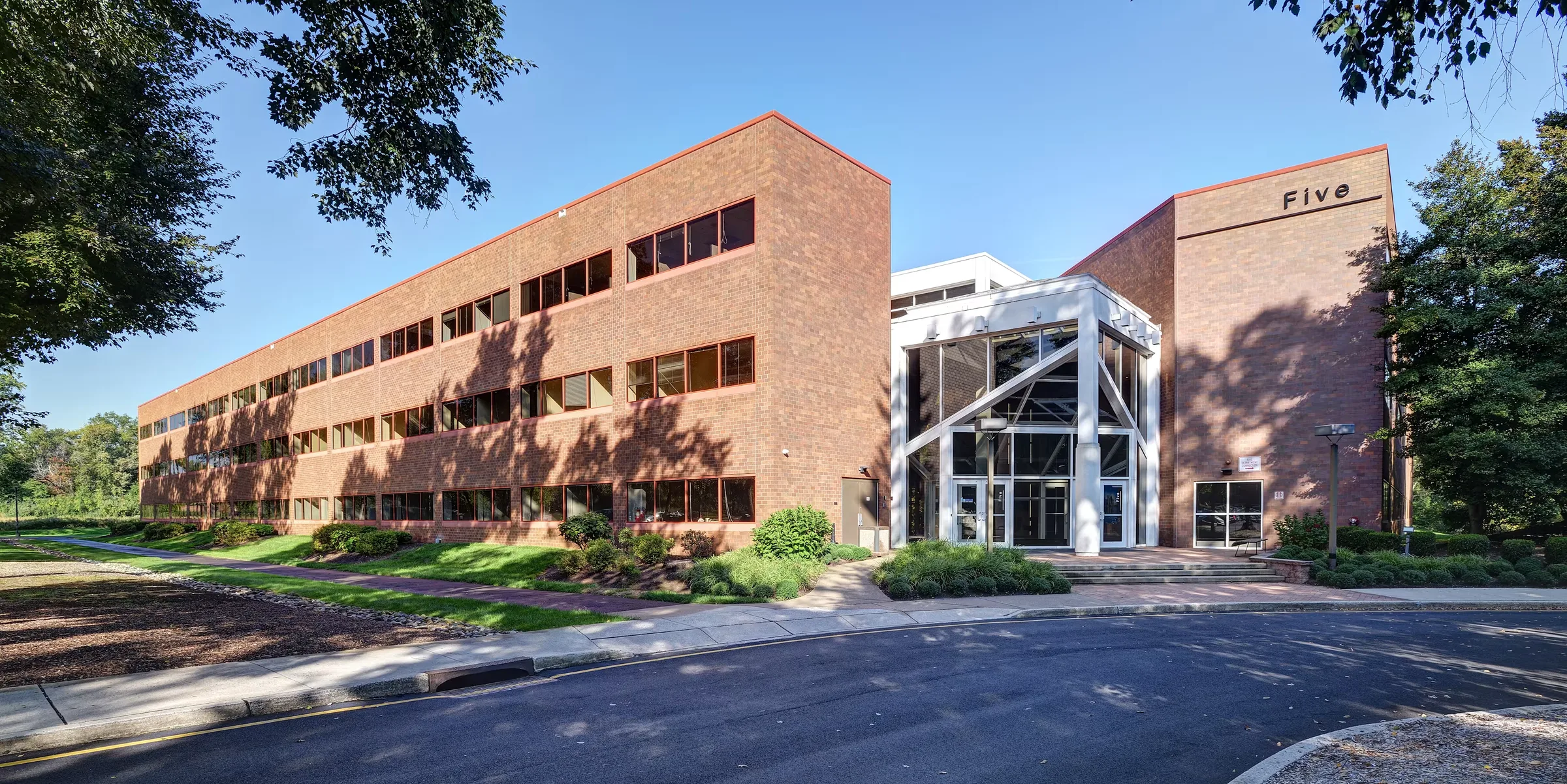 Princeton Metro Center I — Lease in Princeton, NJ, photo 1 of 8