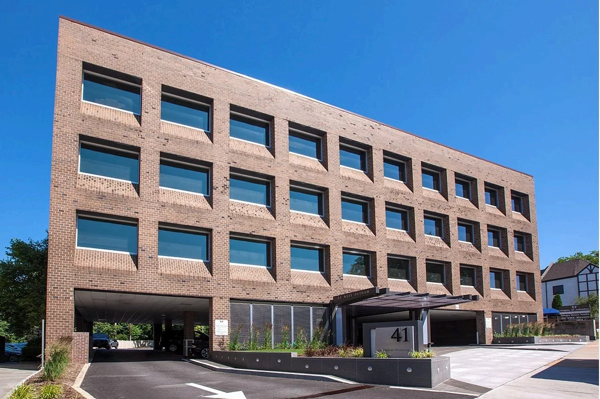 41 W Putnam Ave — Lease in Greenwich, CT, photo 1 of 1