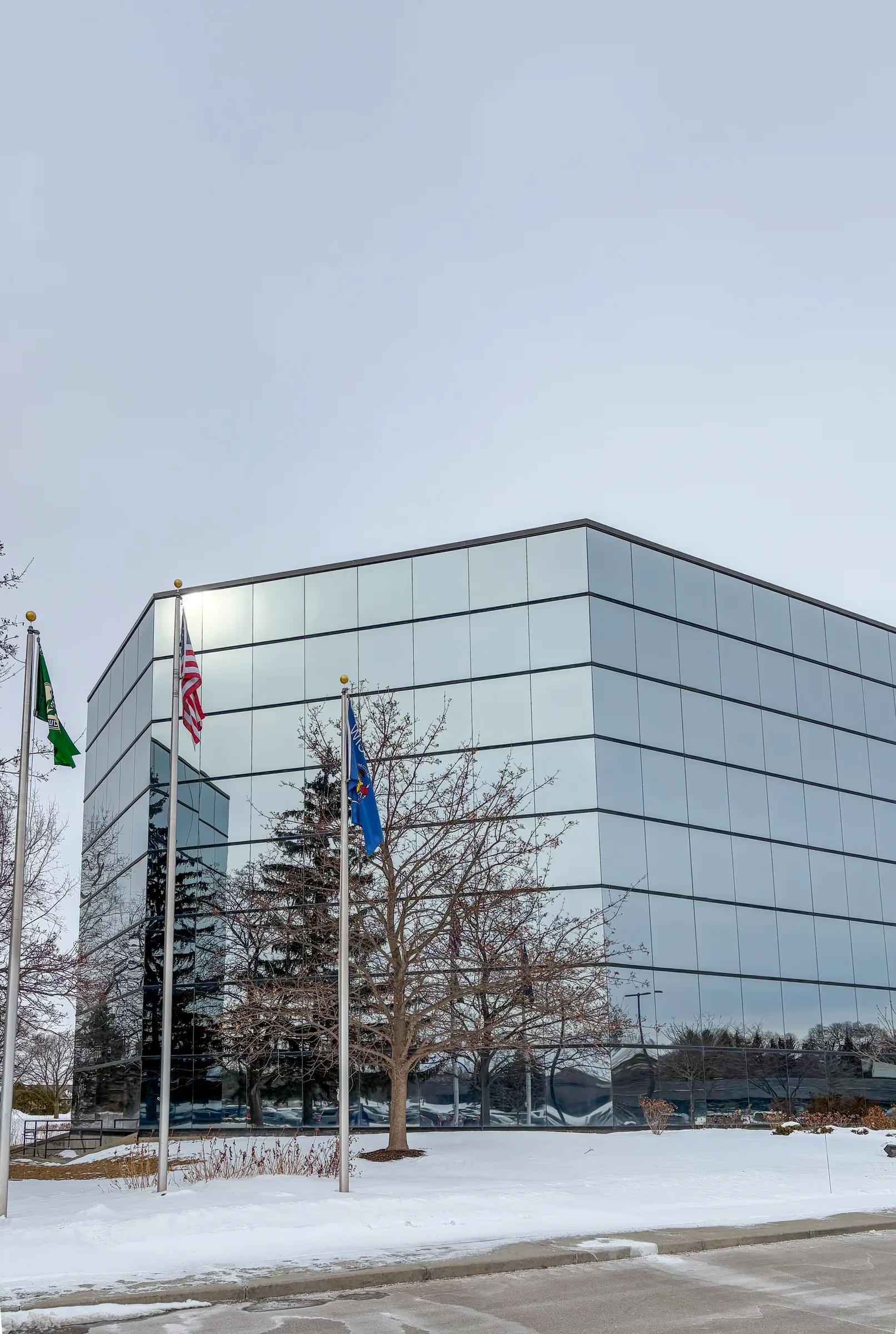 Crossroads Corporate Center VII Bldg B — Lease in Waukesha, WI, photo 1 of 5